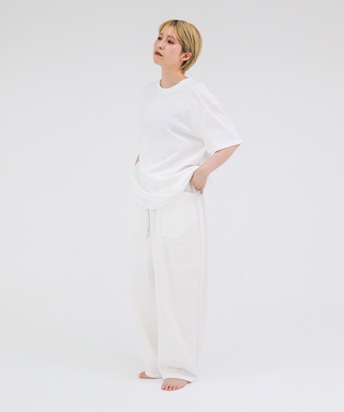 lit(リット)の「Tattoo Back Print TEE(Tシャツ/カットソー・レディース・ブラック/ワイン/ブルー/ライトカーキ・FREE)」の16枚目の写真