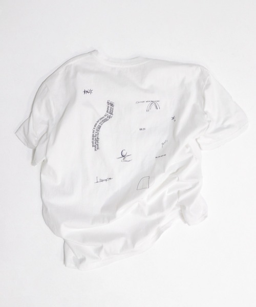 lit(リット)の「Tattoo Back Print TEE(Tシャツ/カットソー・レディース・ブラック/ワイン/ブルー/ライトカーキ・FREE)」の13枚目の写真