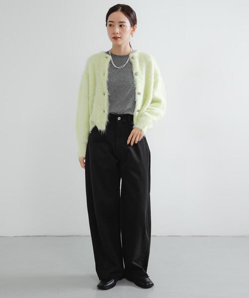 URBAN RESEARCH（アーバンリサーチ）の「コットンサテンカットオフカーブパンツ（その他パンツ・レディース・ベージュ/ブラック・36/38/40）」の17枚目の写真