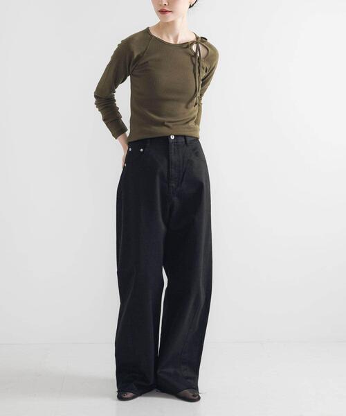 URBAN RESEARCH（アーバンリサーチ）の「コットンサテンカットオフカーブパンツ（その他パンツ・レディース・ベージュ/ブラック・36/38/40）」の9枚目の写真