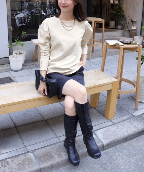 Pierrot(ピエロ)の「カットジャカードパフスリーブプルオーバー(Tシャツ/カットソー・レディース・オフホワイト/ブラック/ブルー/グレイッシュベージュ/アイボリー・L/M)」の19枚目の写真
