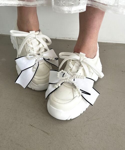 MAJESTIC LEGON（マジェスティックレゴン）の「2WAYリボンビジュースニーカー（スニーカー・レディース・アイボリー/ブラック/ホワイト系その他2・SMALL/MEDIUM/LARGE/X-LARGE）」の12枚目の写真