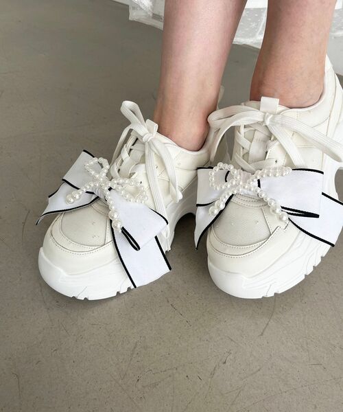 MAJESTIC LEGON（マジェスティックレゴン）の「2WAYリボンビジュースニーカー（スニーカー・レディース・アイボリー/ブラック/ホワイト系その他2・SMALL/MEDIUM/LARGE/X-LARGE）」の13枚目の写真