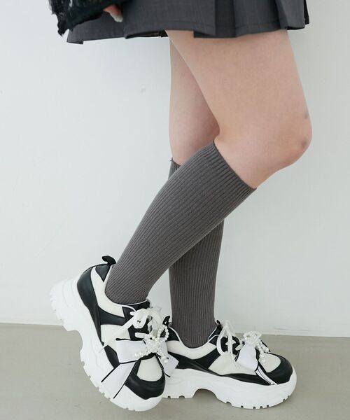 MAJESTIC LEGON（マジェスティックレゴン）の「2WAYリボンビジュースニーカー（スニーカー・レディース・アイボリー/ブラック/ホワイト系その他2・SMALL/MEDIUM/LARGE/X-LARGE）」の17枚目の写真