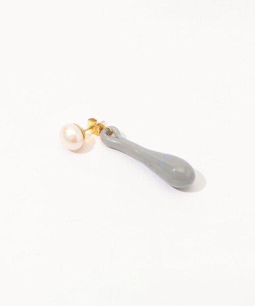 LEVENS(レヴェンス)の「LEVENS JEWELS Pearl&Tear ピアス(ピアス(両耳用)・レディース・ブラック/グレー/その他1・FREE)」の6枚目の写真