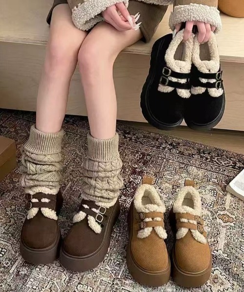 AsRiRe（アスリレイ）の「25aw ボアダブルバックル厚底シューズ（その他シューズ・レディース・ブラック/ベージュ/ブラウン・S/M/L）」の5枚目の写真