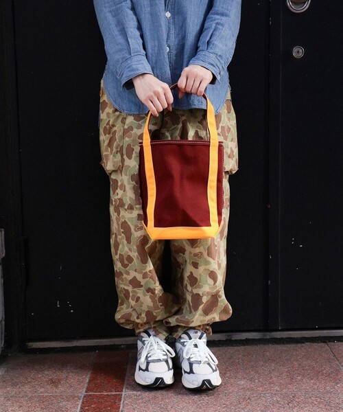 TEMBEA（テンベア）の「TEMBEA / BAGUETTE TOTE MINI（トートバッグ・レディース・ワイン/チャコールグレー/グリーン/ブラウン・ONE SIZE）」の4枚目の写真