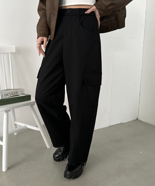 CLEA(クレア)の「イージーワイドカーゴパンツ(カーゴパンツ・レディース・ネイビー/カーキ/ブラック/グレー・M)」の2枚目の写真