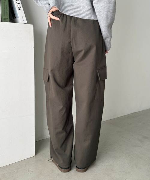 CLEA(クレア)の「イージーワイドカーゴパンツ(カーゴパンツ・レディース・ネイビー/カーキ/ブラック/グレー・M)」の21枚目の写真