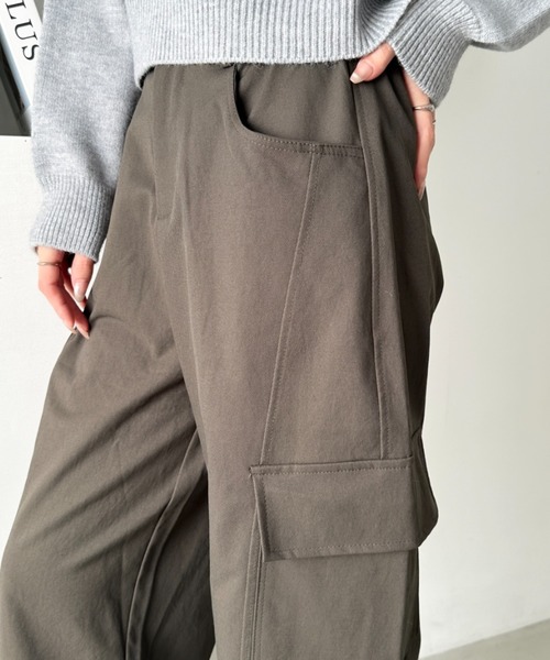 CLEA(クレア)の「イージーワイドカーゴパンツ(カーゴパンツ・レディース・ネイビー/カーキ/ブラック/グレー・M)」の22枚目の写真