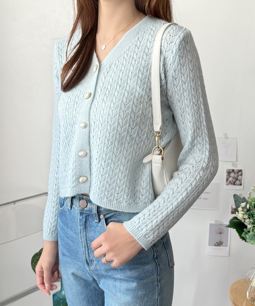 Amulet（アミュレット）の「軽やかに羽織れる一枚◎ ナチュラルなこなれ感 Vネック透かし編みニットカーディガン（カーディガン/ボレロ・レディース・ピンク/ブルー/ホワイト・FREE）」の13枚目の写真