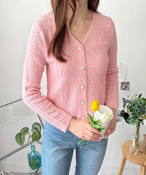 Amulet（アミュレット）の「軽やかに羽織れる一枚◎ ナチュラルなこなれ感 Vネック透かし編みニットカーディガン（カーディガン/ボレロ・レディース・ピンク/ブルー/ホワイト・FREE）」の20枚目の写真