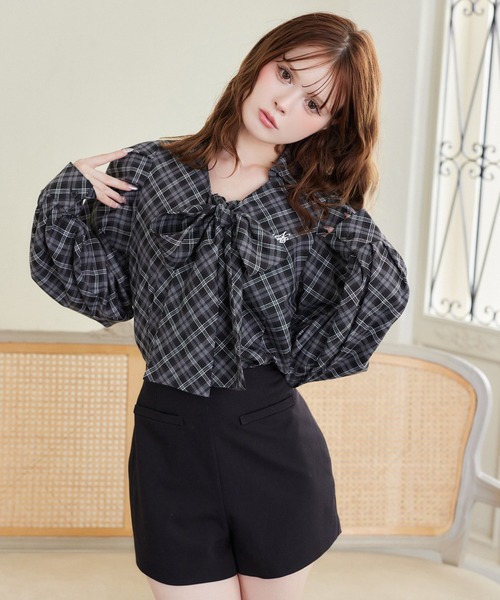 one after another NICE CLAUP（ワンアフターアナザーナイスクラップ）の「取り外し可能/ボウタイブラウス（シャツ/ブラウス・レディース・グレー系その他/ブラック系その他/オフホワイト・FREE）」の10枚目の写真