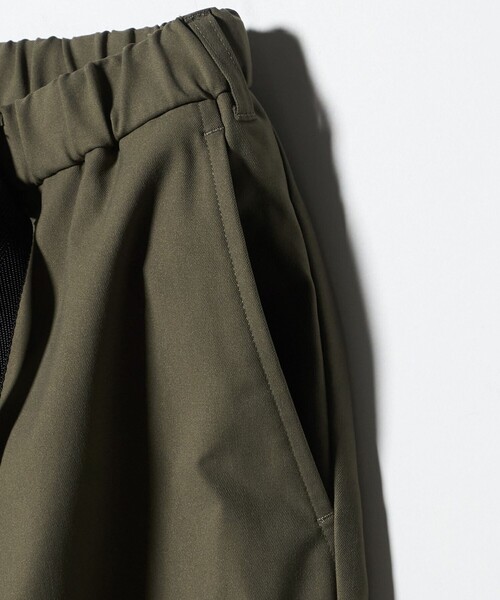 green label relaxing（グリーンレーベルリラクシング）の「【WEB限定】ポリエステル ツイル クイックベルト W3 イージーパンツ -ストレッチ-（その他パンツ・メンズ・ベージュ/オリーブ/ブラック・XL/L/M/S）」の15枚目の写真