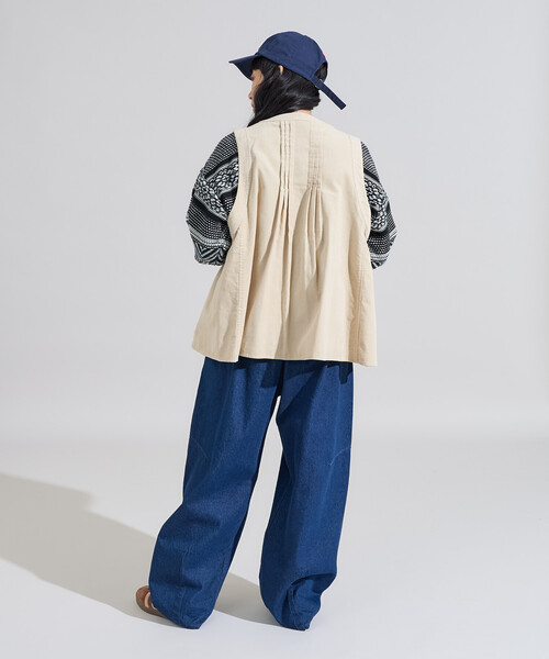 FREAK'S STORE(フリークスストア)の「コーデュロイ ピンタックベスト<セットアップ対応>(ベスト・レディース・ナチュラル/ネイビー/ワインレッド・フリ-)」の17枚目の写真