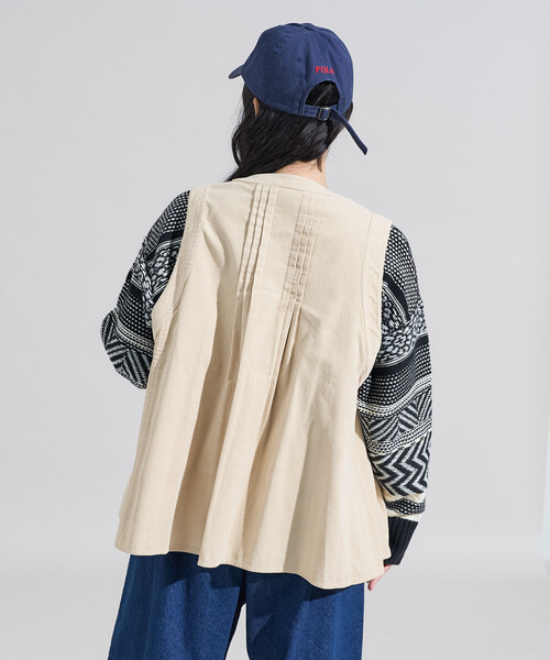 FREAK'S STORE(フリークスストア)の「コーデュロイ ピンタックベスト<セットアップ対応>(ベスト・レディース・ナチュラル/ネイビー/ワインレッド・フリ-)」の12枚目の写真