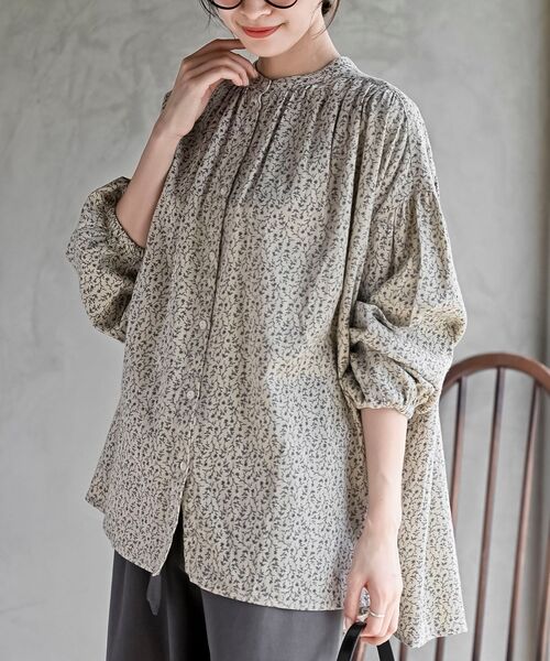 rps（アールピーエス）の「綿レーヨンツイルバンドカラーブラウス（シャツ/ブラウス・レディース・オフホワイト/ブラック/ベージュ・フリー）」の3枚目の写真