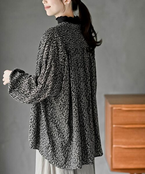 rps（アールピーエス）の「綿レーヨンツイルバンドカラーブラウス（シャツ/ブラウス・レディース・オフホワイト/ブラック/ベージュ・フリー）」の18枚目の写真