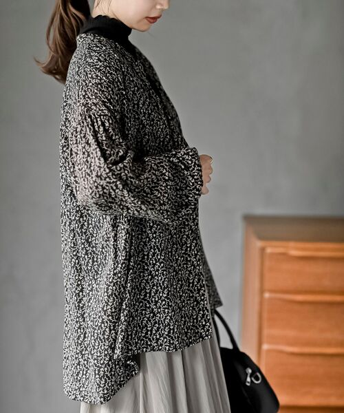 rps（アールピーエス）の「綿レーヨンツイルバンドカラーブラウス（シャツ/ブラウス・レディース・オフホワイト/ブラック/ベージュ・フリー）」の20枚目の写真