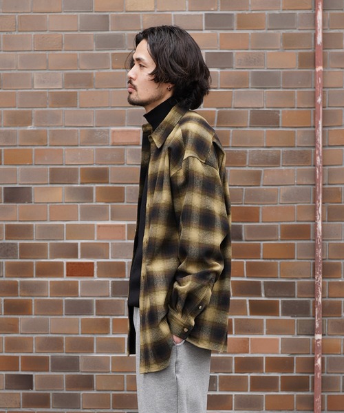 Aphlotus（アプロタス）の「オーバーサイズオンブレチェックシャツ（シャツ/ブラウス・メンズ・ブラウン/ベージュ・LARGE/MEDIUM/SMALL）」の10枚目の写真