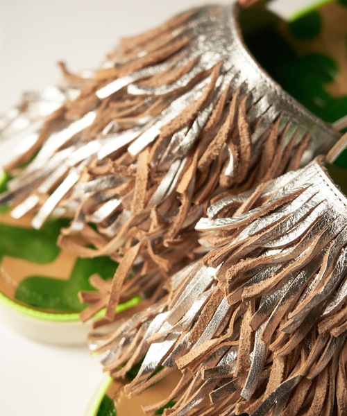 JUCO.（ジュコ）の「あなたのくせっ毛サンダル_Green×White sole（サンダル・レディース・ホワイト×グリーン・22.5cm/23.5cm/24.5cm/25.5cm/26.5cm）」の9枚目の写真