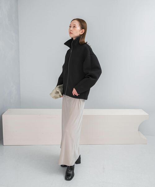 URBAN RESEARCH ROSSO WOMEN(アーバンリサーチ ロッソ)の「『WEB限定』刺繍スタンドダンボールブルゾン(その他アウター・レディース・ブラック/チャコールグレー・FREE)」の19枚目の写真