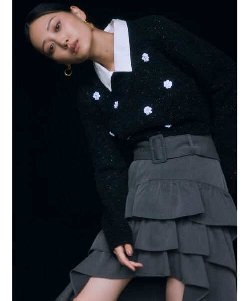 RESEXXY（リゼクシー）の「シャツドッキングニットトップス（ニット/セーター・レディース・チャコールグレー/ブラック/ホワイト・FREE）」の5枚目の写真