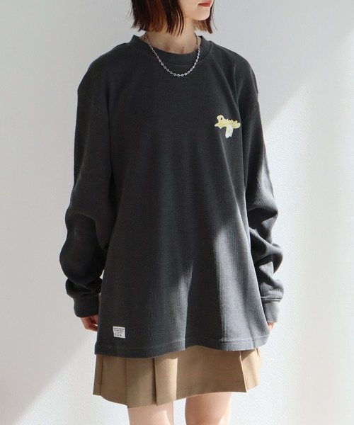 CORPUS　SELECT（コーパストーキョー）の「【DUCKSTER/ダックスター】 ピグメント加工 バックプリント ワッフル ロンT（Tシャツ/カットソー・メンズ・ホワイト系1/ブラック/ブラック系1/ホワイト/ブルー系1/ダークブルー・M/L/XL）」の14枚目の写真
