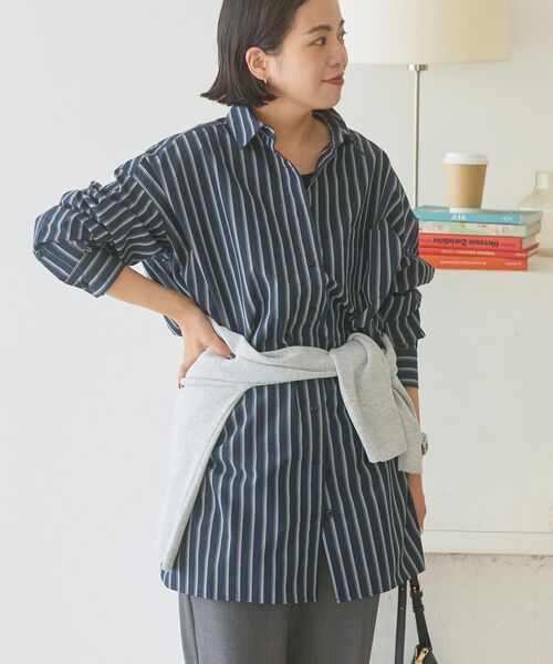 AMERICAN HOLIC(アメリカンホリック)の「イージーケアオーバーチュニックシャツ(シャツ/ブラウス・レディース・ストライプ/チャコールグレー/ブルー系その他4・FREE)」の8枚目の写真
