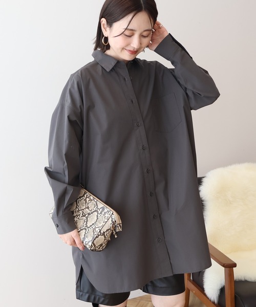 AMERICAN HOLIC(アメリカンホリック)の「イージーケアオーバーチュニックシャツ(シャツ/ブラウス・レディース・ストライプ/チャコールグレー/ブルー系その他4・FREE)」の2枚目の写真