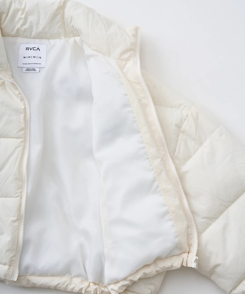 RVCA(ルーカ)の「RVCA レディース MINI RVCA CROPPED PUFFER JACKET ジャケット 【2025年秋冬モデル】/ルーカクロップドエコダウンジャケット(ブルゾン・レディース・ホワイト系その他/ブラック/エメラルド・MEDIUM/SMALL)」の17枚目の写真