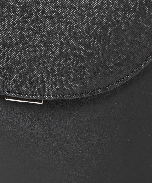 HARE（ハレ）の「ミニマルフラップショルダーBAG(HARE)（ショルダーバッグ・メンズ・ブラック/グレー・FREE）」の16枚目の写真