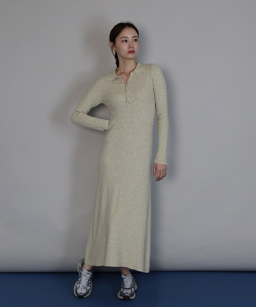 J by blue（ジェイバイブルー）の「ポロリブニットワンピース（ワンピース・レディース・ブラック/チャコールグレー/ベージュ/ブラウン・MEDIUM）」の4枚目の写真