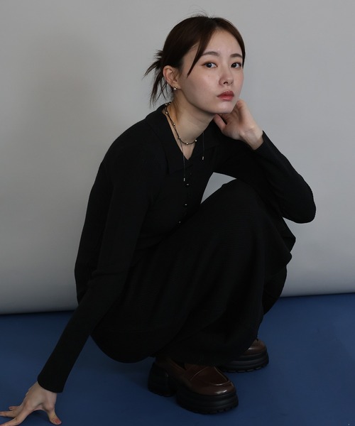 J by blue（ジェイバイブルー）の「ポロリブニットワンピース（ワンピース・レディース・ブラック/チャコールグレー/ベージュ/ブラウン・MEDIUM）」の14枚目の写真