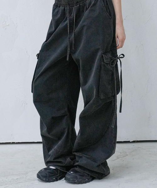 AVANDRESS(アバンドレス )の「S 染めカーゴデニムパンツ - 2COL(その他パンツ・メンズ・杢グレー/ブラック・LARGE/MEDIUM/SMALL)」の3枚目の写真