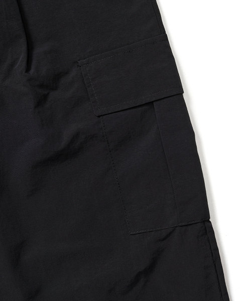 GAKKAI UNIONS(ガッカイユニオンズ)の「ナイロンストリングカーゴパンツブラック(スウェットパンツ・レディース・その他・SMALL/MEDIUM/LARGE)」の5枚目の写真