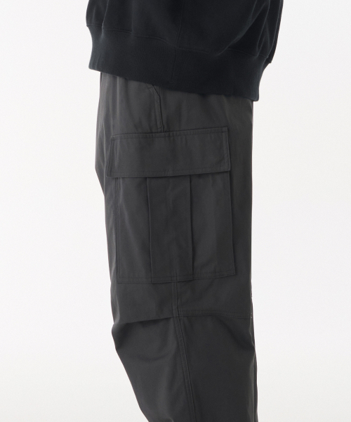 MUSINSA STANDARD（ムシンサスタンダード）の「コットンワイドサイドジッパーカーゴパンツ[ダークグレー]（その他パンツ・メンズ・その他・40/31/33/26/27/28/29/38/42/36/34/32/30）」の5枚目の写真
