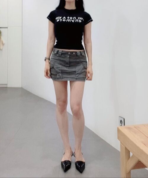 YOUHEE(ユヒ)の「SOLID LETTERING T-SHIRTS BLACK(Tシャツ/カットソー・レディース・その他・FREE)」の11枚目の写真