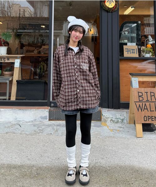 Verdnt（バーダント）の「オーバーサイズポケット刺繍チェックシャツ[ブラウン]（シャツ/ブラウス・レディース・その他・SMALL/MEDIUM/LARGE）」の5枚目の写真
