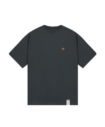 GRAVER（グレーバー）の「[UNISEX] SMALL BEAR FACE SMILE SHORT SLEEVE T-SHIRT_CHARCOAL（Tシャツ/カットソー・メンズ）」
