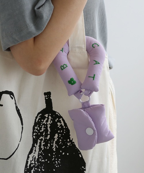 colleca la（コレカラ）の「ペールカラー クッションイヤホンケース（ヘッドフォン/イヤホン・レディース・パープル/ブルー・FREE）」の6枚目の写真