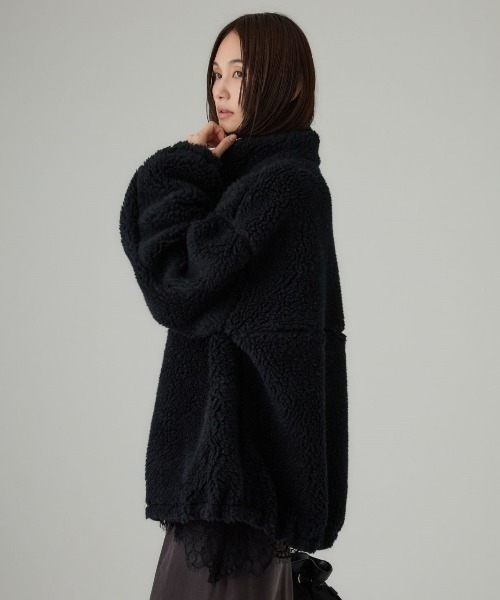 BABYLONE（バビロン）の「ウールボアブルゾン（ブルゾン・レディース・グレイッシュベージュ/ブラック・フリー）」の4枚目の写真