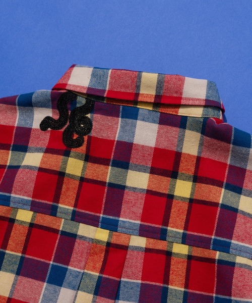 .ENDRECHERI.(エンドリケリー)の「VINES FLANNEL CHECK SHIRT(シャツ/ブラウス・メンズ・レッド・M/L)」の4枚目の写真