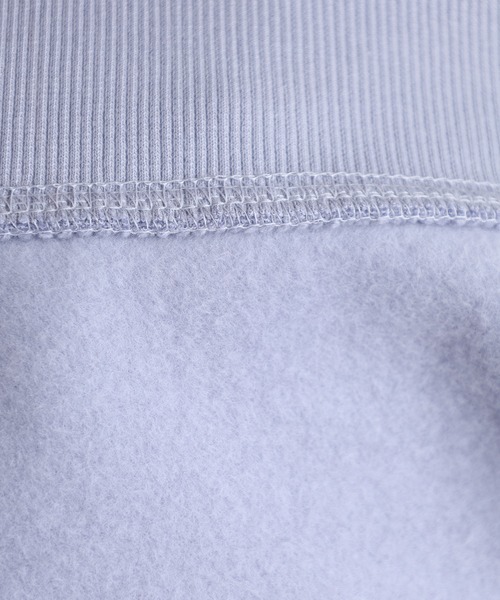 GUESS JEANS（ゲスジーンズ）の「GUESS JEANS ノッチドラペルカラー ポロスウェット（スウェット・レディース・ライトブルー・XS/L/M/S）」の2枚目の写真