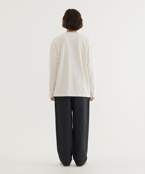 COVERNAT（カバーナット）の「レギュラーバックサテンペインターパンツ ダークカーキ（その他パンツ・レディース・その他・SMALL/MEDIUM/LARGE/X-LARGE）」の6枚目の写真