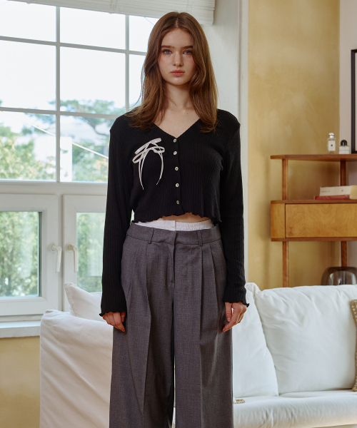 ARI(アリ)の「LUCID RIBBON CARDIGAN / BLACK(カーディガン/ボレロ・レディース・ブラック・FREE)」の1枚目の写真