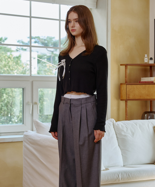ARI(アリ)の「LUCID RIBBON CARDIGAN / BLACK(カーディガン/ボレロ・レディース・ブラック・FREE)」の2枚目の写真