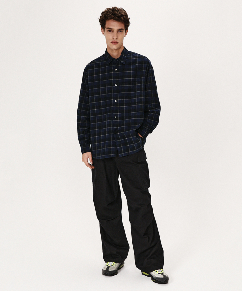 SHIRTER(シャーター)の「NAVONA FLANNEL CHECK SHIRT (NAVY)(シャツ/ブラウス・メンズ・その他・SMALL/MEDIUM/LARGE)」の3枚目の写真