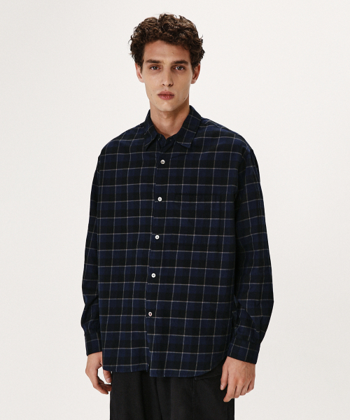 SHIRTER(シャーター)の「NAVONA FLANNEL CHECK SHIRT (NAVY)(シャツ/ブラウス・メンズ・その他・SMALL/MEDIUM/LARGE)」の6枚目の写真