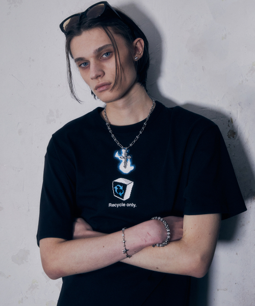 VISION STREET WEAR(ヴィジョンストリートウェア)の「VSW Recycle T-Shirts Black(Tシャツ/カットソー・レディース・その他・LARGE/MEDIUM/SMALL/X-LARGE)」の2枚目の写真